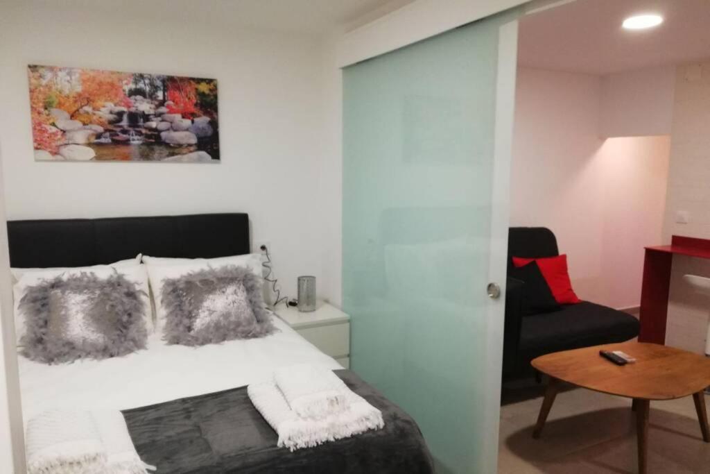 M1 Cool Loft 1 Min Walk To Metro 15 Min Center By Metro Esplugues de Llobregat Exterior foto