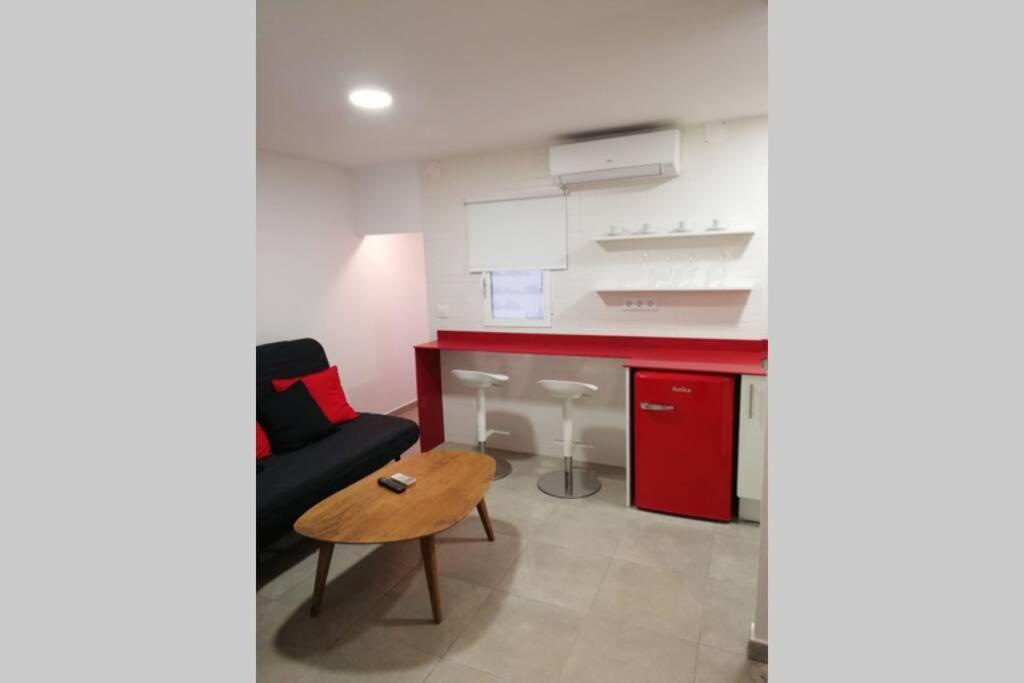 M1 Cool Loft 1 Min Walk To Metro 15 Min Center By Metro Esplugues de Llobregat Exterior foto